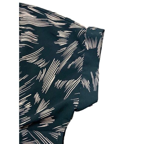 Cabi Women’s Tate Firework Short Sleeve Top Black And Pink Size Medium - Picture 5 of 5